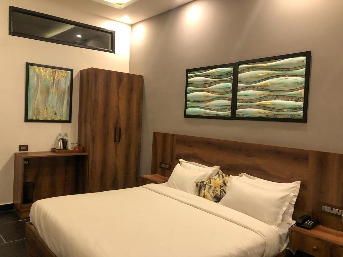 Meeram Ganga, A Heritage Stay By The Ganges At Triveni Ghat Rishikesh Exterior photo