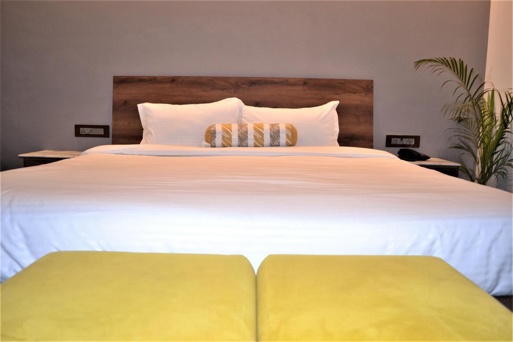Meeram Ganga, A Heritage Stay By The Ganges At Triveni Ghat Rishikesh Exterior photo
