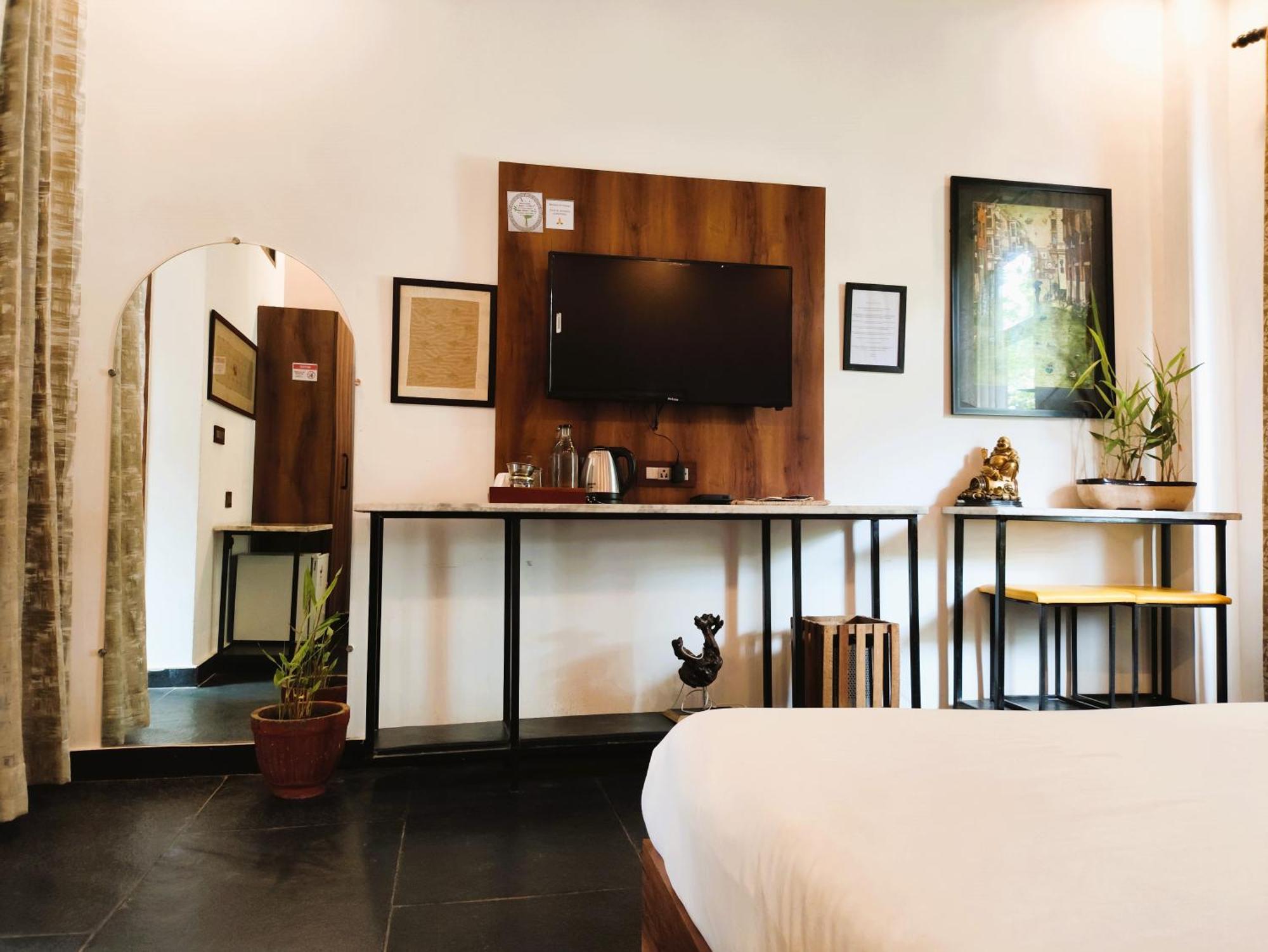 Meeram Ganga, A Heritage Stay By The Ganges At Triveni Ghat Rishikesh Exterior photo