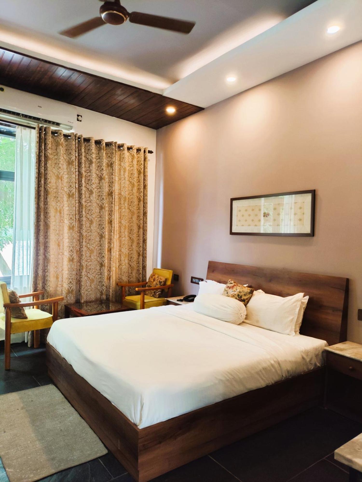 Meeram Ganga, A Heritage Stay By The Ganges At Triveni Ghat Rishikesh Exterior photo