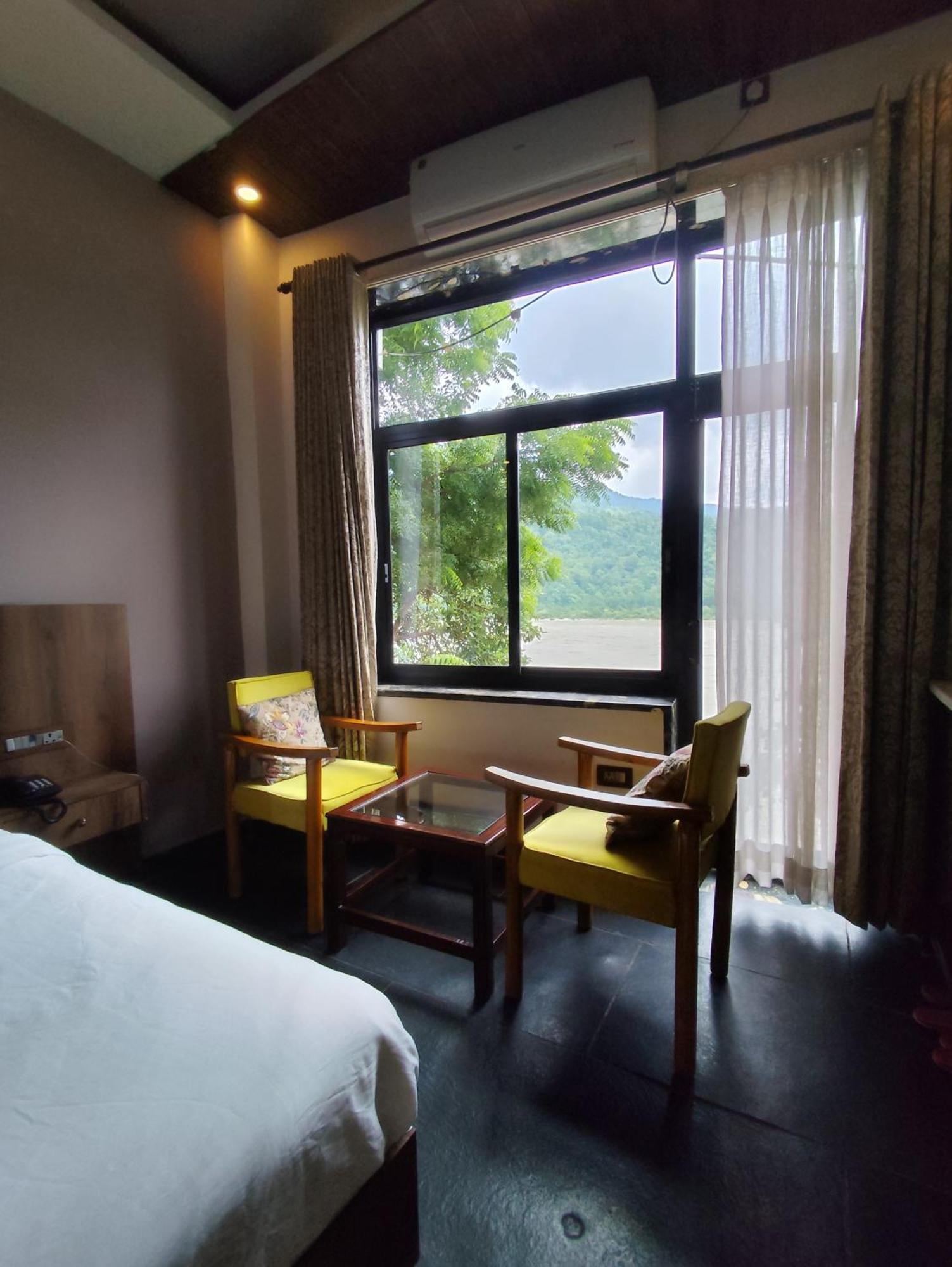 Meeram Ganga, A Heritage Stay By The Ganges At Triveni Ghat Rishikesh Exterior photo