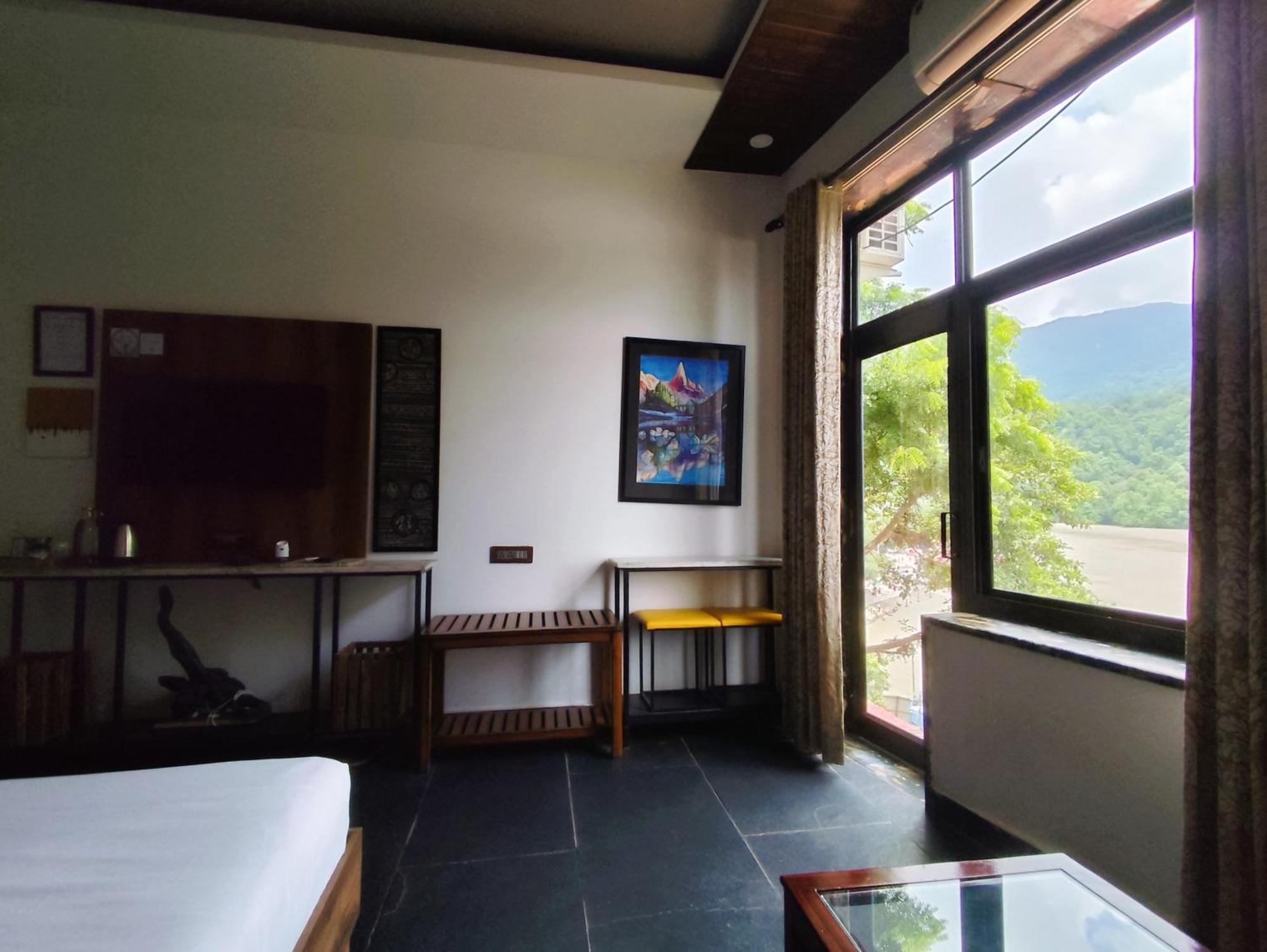 Meeram Ganga, A Heritage Stay By The Ganges At Triveni Ghat Rishikesh Exterior photo